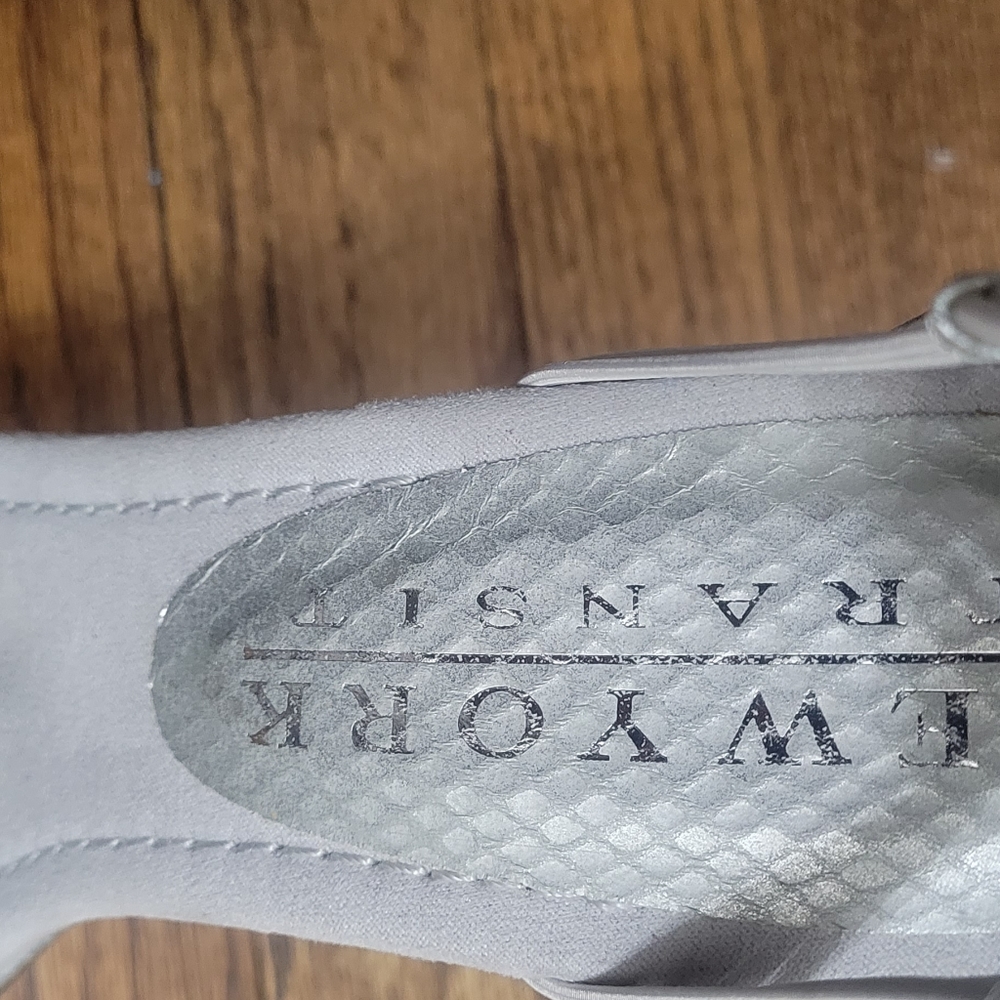 Shoes - Picture 5 of 15